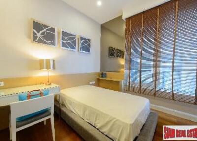 Q Langsuan - Modern and Elegant Two Bedroom with City Views in Lumphini