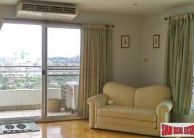 Sarin Place - Two Bedroom Corner Unit Condo for Sale at Ratchadaphisek