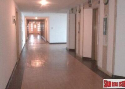 Sarin Place - Two Bedroom Corner Unit Condo for Sale at Ratchadaphisek