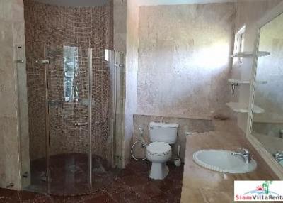 4 ห้องนอน, 5 ห้องน้ำ บ้าน ราคา ฿ 120,000/เดือน