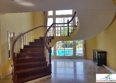 Windmill Village Bangna Golf Course  Extra Large Four Bedroom Home with Pool near the Airport