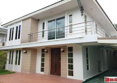 Large Two Story Three Bedroom Pet Friendly House for Rent in Ekkamai