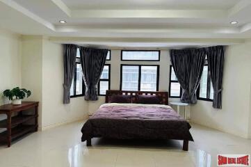 New Renovated Four Bedroom for Rent Near Phrom Phong, Bangkok.