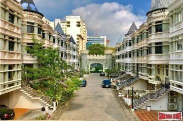 New Renovated Four Bedroom for Rent Near Phrom Phong, Bangkok.