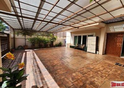 Detached House in Phrom Phong - 500 sqm., 5 Bedrooms, and 6 Bathrooms