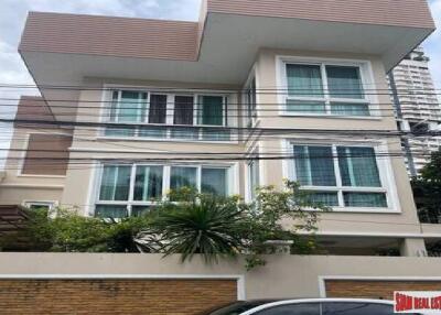 Detached House in Phrom Phong - 500 sqm., 5 Bedrooms, and 6 Bathrooms