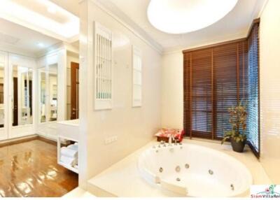 Exquisite 4 Bed Private Serviced Pool Villa in Secure Estate for Rent at Sathorn - Pet Friendly