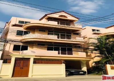 Beautiful Three + Bedroom Home with Tropical Garden for Rent in Phormphong, Bangkok