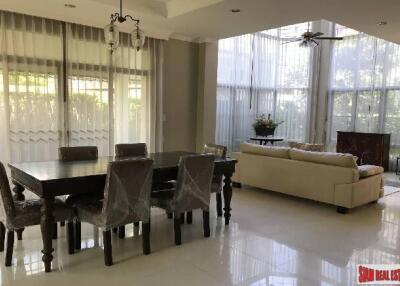 Private House in Sukhumvit Area - 4 Bedrooms and 4 Bathrooms, 300 Sq.M, Nana, Bangkok