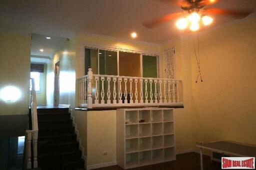 Fantasia Villa 2 - Large Three Bedroomw with study room. Family Home in Bang Na.