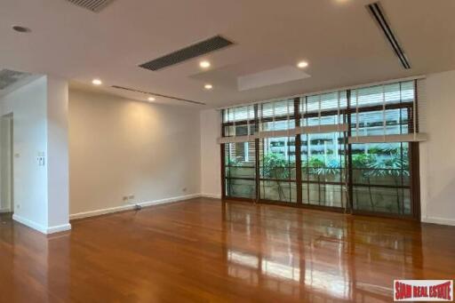 Baan Sansiri Sukhumvit 67 - 4 Bedrooms and 5 Bathrooms, 490 sqm, Phra Kanong Prime Location