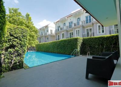 New Modern Three Bedroom Townhouse for Rent with fully furnished in the Heart of Asoke.