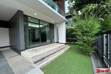 Setthasiri Krungthep Kreetha - Spacious 2-Bed House with Modern Amenities, Perfectly Located in Hua Mak