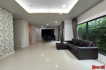 Setthasiri Krungthep Kreetha - Spacious 2-Bed House with Modern Amenities, Perfectly Located in Hua Mak