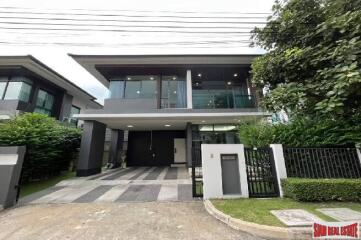 Setthasiri Krungthep Kreetha - Spacious 2-Bed House with Modern Amenities, Perfectly Located in Hua Mak