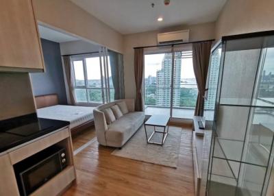 Condo for sale, The Sea Sriracha, good location, next to the sea, Sriracha, Chonburi.