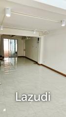 3 Bed 5 Bath 272 SQ.M Townhouse Sukhumvit 101/1