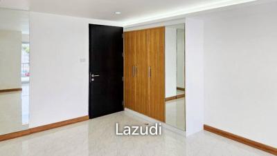 5 Bed 6 Bath 368 SQ.M Townhouse Sukhumvit 101/1