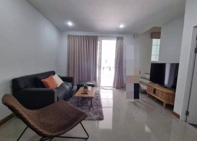 Townhouse for Rent at Golden Town RuamChok