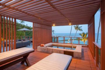 Breathtaking Beachfront Pool Villa in Laem-Seth, Koh Samui