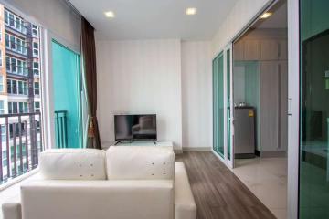 Beautifully presented 1 bedroom condo at The Prio