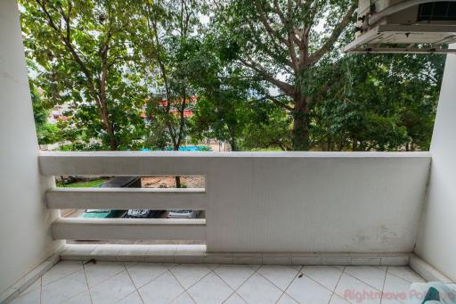 Studio Condo For Sale In Central Pattaya - Yensabai