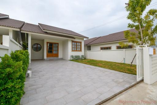 3 Bed House For Sale In East Pattaya - Suwanna Village