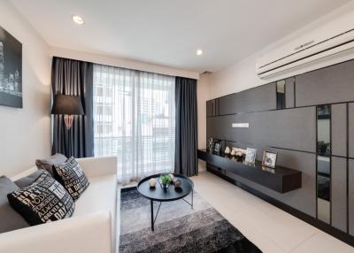 2 bed Condo in The Surawong Bang Rak District C020628