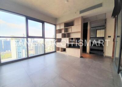 Condo at The Lofts Asoke for sale