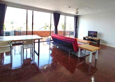 2 Bedrooms Condo in Panchalae Jomtien C011306