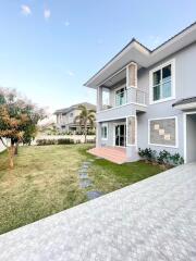 Thanaporn Park Home 5