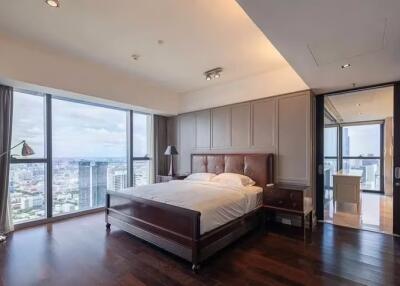 Condo for Rent at The Met Condominium