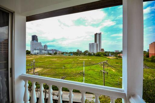 1 Bedrooms @ Baan Suan Lalana