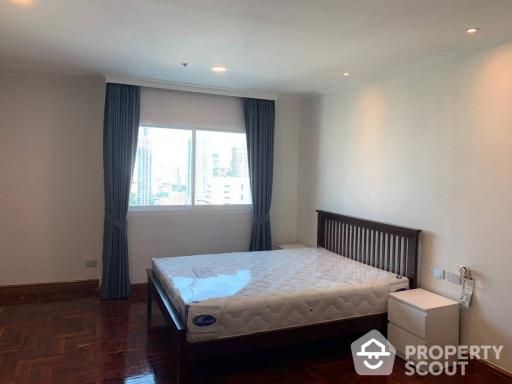 3-BR Condo at Kallista Mansion near ARL Makkasan