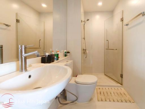 *Great Value* 2 Bedroom Unit At Popular Seacraze Condominium in Hua Hin for Sale, Walking Distance To Takiab Beach