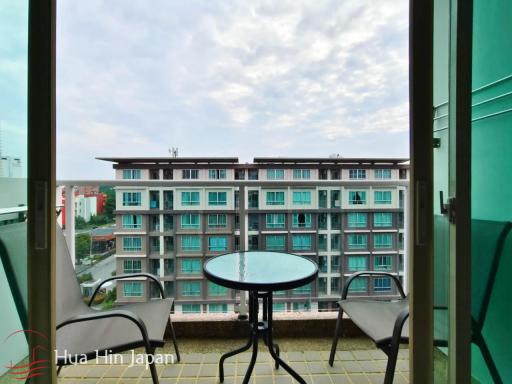 *Great Value* 2 Bedroom Unit At Popular Seacraze Condominium in Hua Hin for Sale, Walking Distance To Takiab Beach