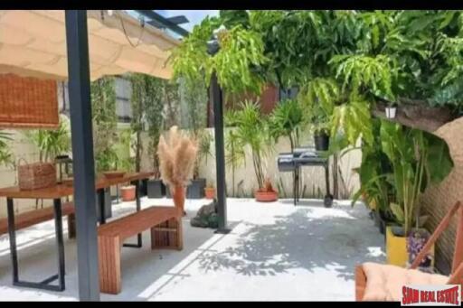 Single Storey, Two Bedroom House for Rent Near Chidlom Alley -
