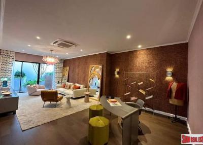 Bugaan Krungthep Kreetha  Super Luxury Detached House with 5 Bedrooms and 430 sqm. of Space, Conveniently Located in Hua Mak