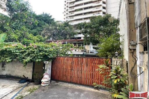 Detached House in Phrom Phong - Spacious 2-Bedroom, 3 Bathroom House, Prime Phrom Phong Location