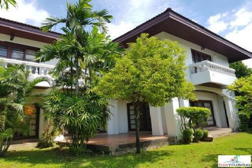Lakeside Villa II - Big Two Storey House on Large Lush Tropical Lot in Bang Na
