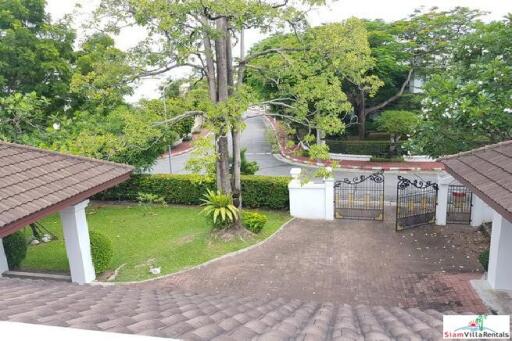 Lakeside Villa II - Big Two Storey House on Large Lush Tropical Lot in Bang Na