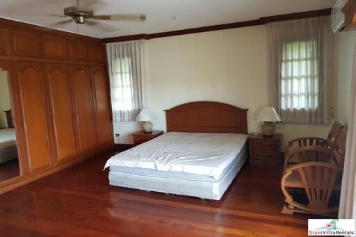 Lakeside Villa II - Big Two Storey House on Large Lush Tropical Lot in Bang Na