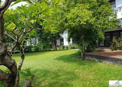 Lakeside Villa II - Big Two Storey House on Large Lush Tropical Lot in Bang Na