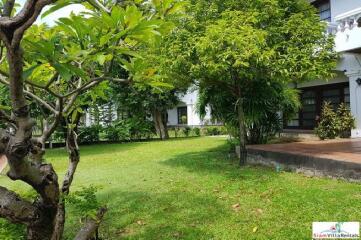 Lakeside Villa II - Big Two Storey House on Large Lush Tropical Lot in Bang Na