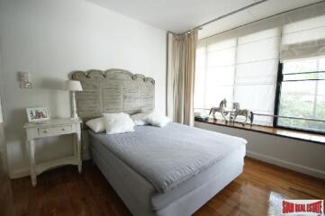 Private House - Spacious 4-Bedroom Home For Rent With Tranquil Atmosphere, Walking Distance to Ekamai BTS Station