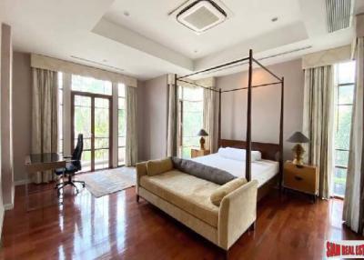 Baan Sansiri Sukhumvit 67  Experience the Grandeur of the 4-Bedroom Corner Unit with Private Pool in Bangkok