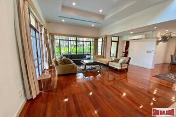 Baan Sansiri Sukhumvit 67 - Experience the Grandeur of the 4-Bedroom Corner Unit with Private Pool in Bangkok