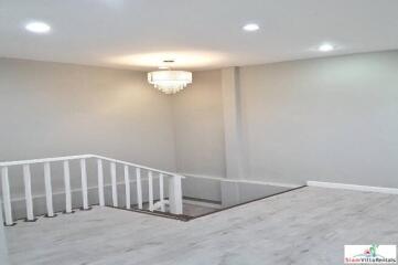 Veranda Ville Sukhumvit 38 - Impressive Two Storey, Two Bedroom House Near BTS Thong Lo