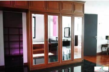 Private Four Bedroom House with Pool and Tropical Gardens in Thong Lo