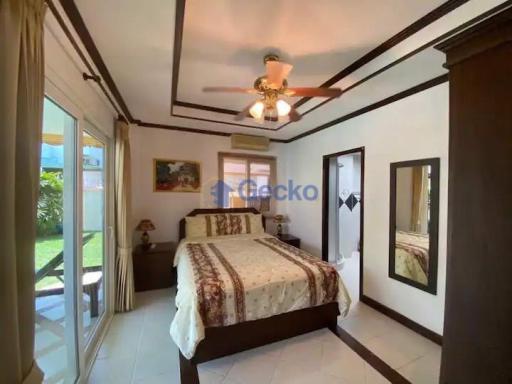 3 Bedrooms House in Paradise Hill 2 East Pattaya H011307